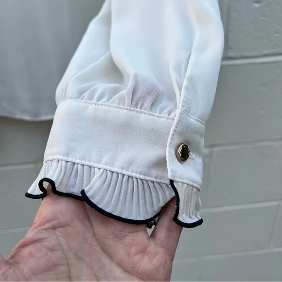 Zara Cream Blouse with Black Trim - Picture 4 of 9